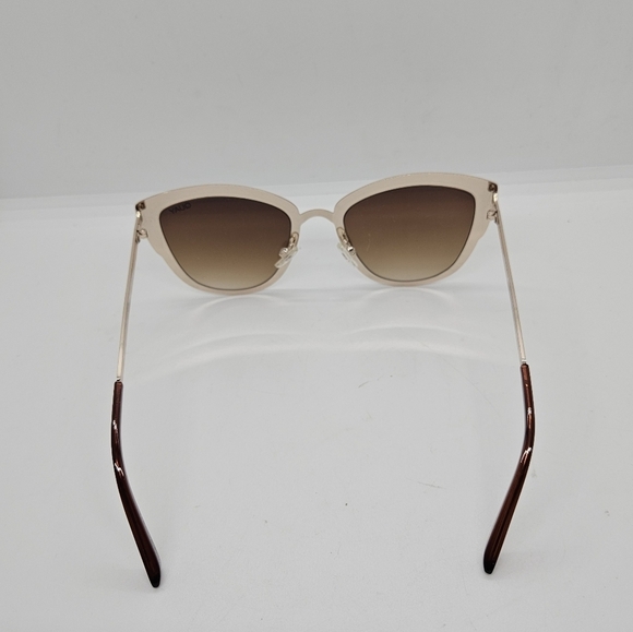 Quay Super Girl Silver and Gold Mirrored Cat-Eye Sunglasses flawed - Picture 6 of 10